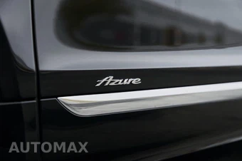 2023 Bentley Bentayga EWB Azure V8 - miniatura 10
