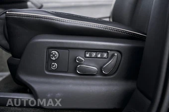2023 Bentley Bentayga EWB Azure V8 - miniatura 36