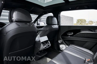 2023 Bentley Bentayga EWB Azure V8 - miniatura 38