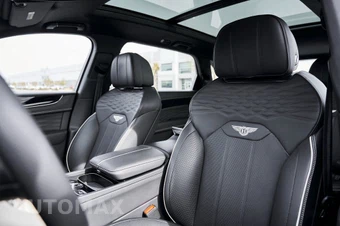 2023 Bentley Bentayga EWB Azure V8 - miniatura 45