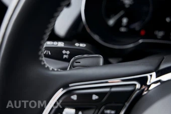 2023 Bentley Bentayga EWB Azure V8 - miniatura 60