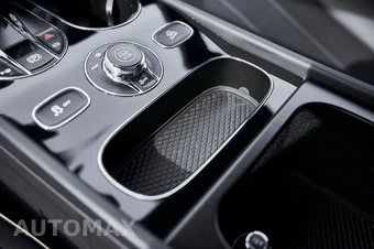 2023 Bentley Bentayga EWB Azure V8 - miniatura 69