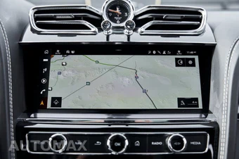 2023 Bentley Bentayga EWB Azure V8 - miniatura 78