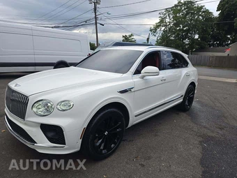 2023 Bentley Bentayga EWB V8