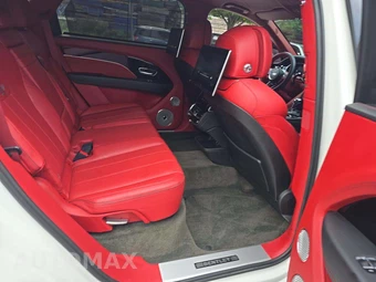 2023 Bentley Bentayga EWB V8 - miniatura 16
