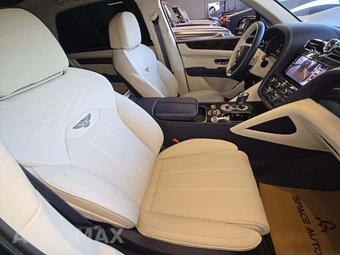 2023 Bentley Bentayga EWB V8 - miniatura 18