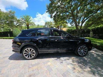 2023 Bentley Bentayga S V8 - miniatura 4