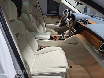 2023 Bentley Bentayga V6 Hybrid - miniatura 8