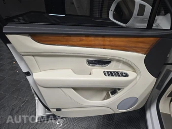 2023 Bentley Bentayga V6 Hybrid - miniatura 9