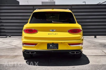2023 Bentley Bentayga V8 - miniatura 14
