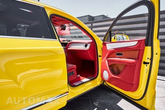 2023 Bentley Bentayga V8 - miniatura 21