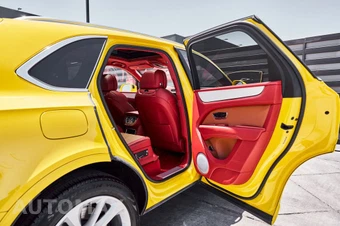 2023 Bentley Bentayga V8 - miniatura 24