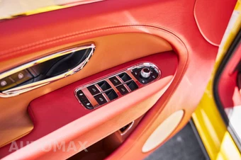 2023 Bentley Bentayga V8 - miniatura 30