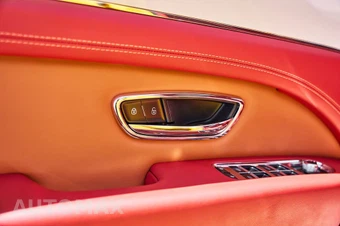 2023 Bentley Bentayga V8 - miniatura 31