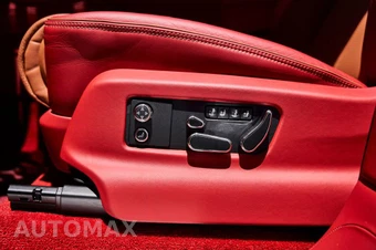 2023 Bentley Bentayga V8 - miniatura 34