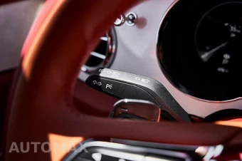 2023 Bentley Bentayga V8 - miniatura 61
