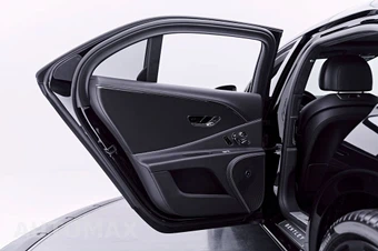 2023 Bentley Flying Spur S V8 - miniatura 32