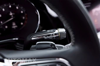 2023 Bentley Flying Spur S V8 - miniatura 68