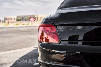 2023 Bentley Flying Spur S V8 - miniatura 8