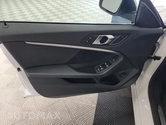 2023 BMW 2 Series Gran Coupe 228i xDrive Sedan - miniatura 9