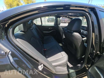 2023 BMW 3 Series Sedan 330e - miniatura 13