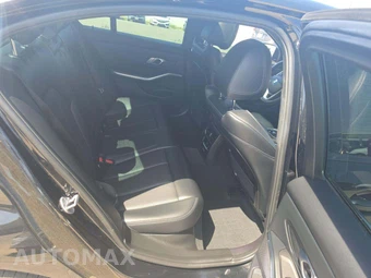 2023 BMW 3 Series Sedan 330e - miniatura 13