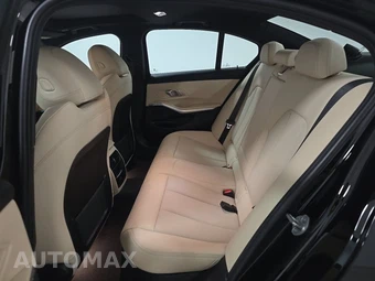 2023 BMW 3 Series Sedan 330e - miniatura 13