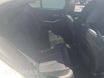 2023 BMW 3 Series Sedan 330e xDrive - miniatura 13