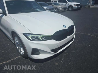 2023 BMW 3 Series Sedan 330e xDrive - miniatura 18