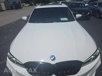 2023 BMW 3 Series Sedan 330e xDrive - miniatura 19