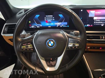 2023 BMW 3 Series Sedan 330e xDrive - miniatura 10