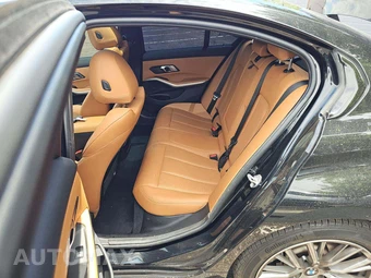 2023 BMW 3 Series Sedan 330i - miniatura 13