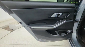 2023 BMW 3 Series Sedan 330i - miniatura 32