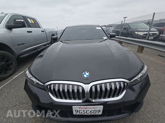 2023 BMW 3 Series Sedan 330i M SPORT LINE - miniatura 2