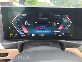 2023 BMW 3 Series Sedan 330i xDrive - miniatura 9