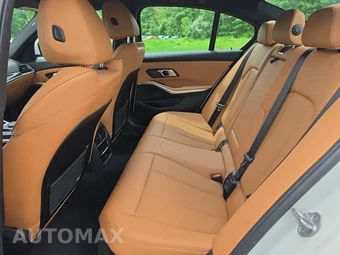 2023 BMW 3 Series Sedan 330i xDrive - miniatura 16