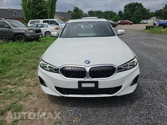 2023 BMW 3 Series Sedan 330i xDrive - miniatura 2