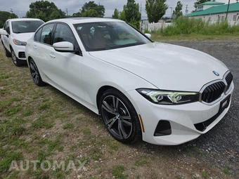 2023 BMW 3 Series Sedan 330i xDrive - miniatura 3