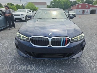 2023 BMW 3 Series Sedan 330i xDrive - miniatura 2