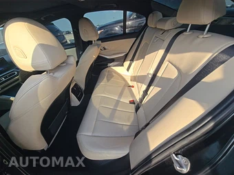 2023 BMW 3 Series Sedan 330i xDrive - miniatura 13