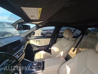 2023 BMW 3 Series Sedan 330i xDrive - miniatura 17