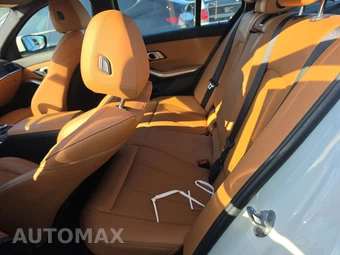 2023 BMW 3 Series Sedan 330i xDrive - miniatura 13