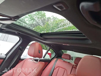 2023 BMW 3 Series Sedan 330i xDrive - miniatura 11