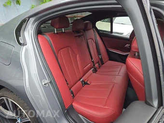 2023 BMW 3 Series Sedan 330i xDrive - miniatura 16