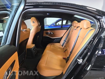 2023 BMW 3 Series Sedan 330i xDrive - miniatura 13