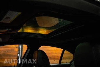 2023 BMW 3 Series Sedan 330i xDrive M SPORT LINE - miniatura 22