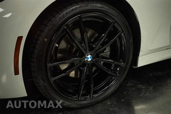 2023 BMW 3 Series Sedan 330i xDrive M SPORT LINE - miniatura 3