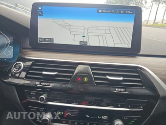 2023 BMW 5 Series Sedan 530e M SPORT LINE - miniatura 11