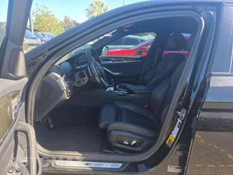 2023 BMW 5 Series Sedan 530e M SPORT LINE - miniatura 6
