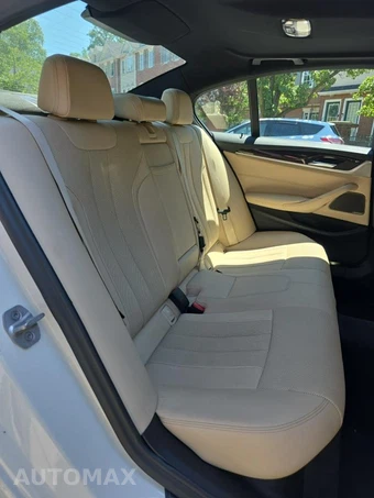 2023 BMW 5 Series Sedan 530e - miniatura 28